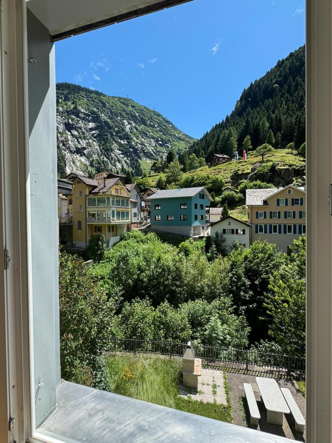 Ferienwohnung Alpine Haus Göschenen Exterior foto